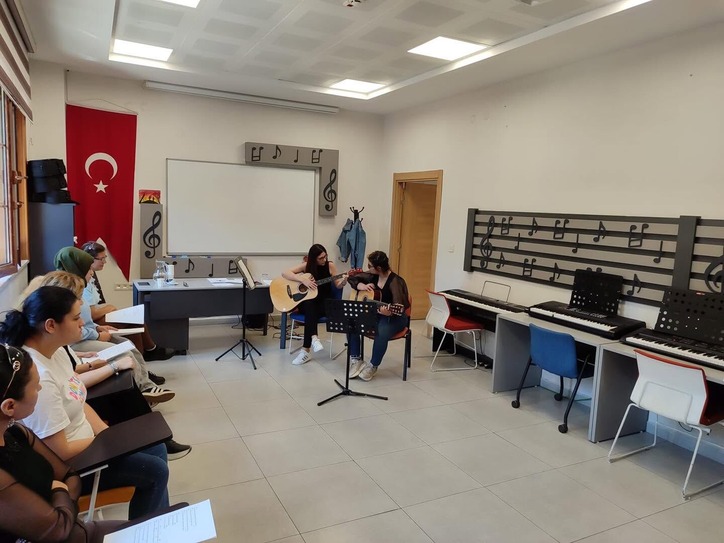 Kula Engelli Bireylere Yönelik Müzik Kursu Başladı
