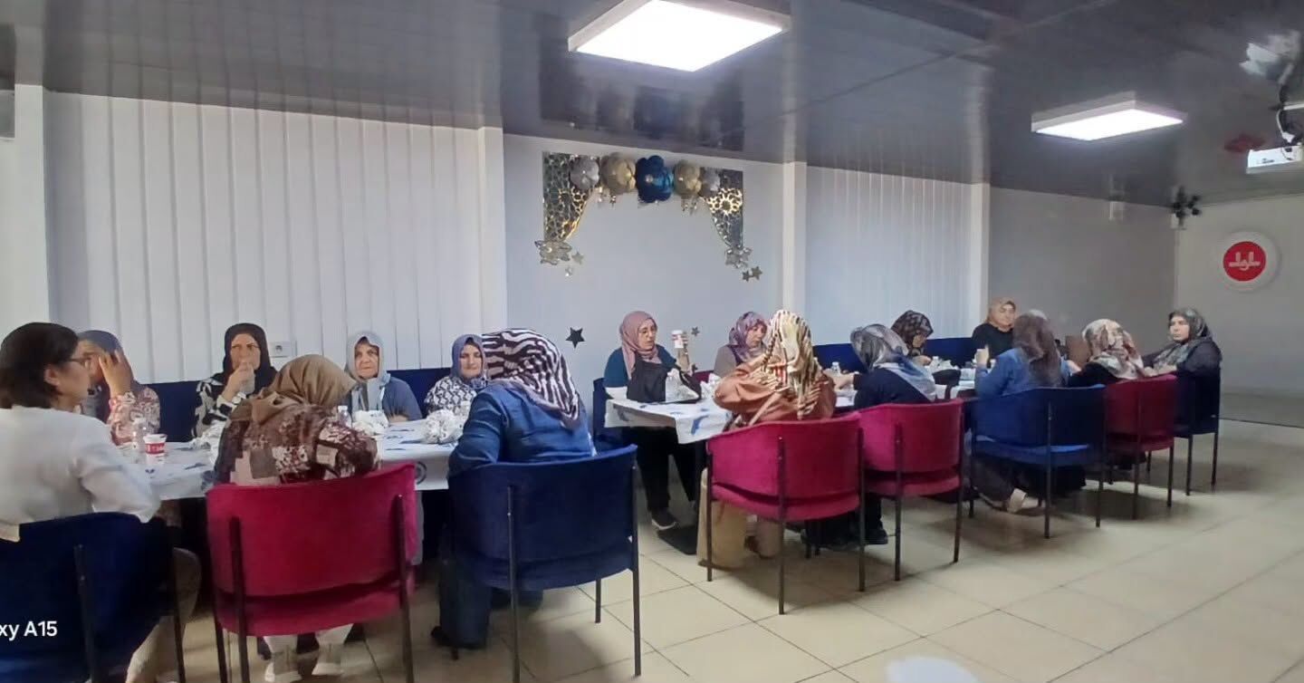 Akhisarlı Kadınlar Manisa'nın Tarihi ve Kültürel Mirasını Yerinde Keşfetti-.1