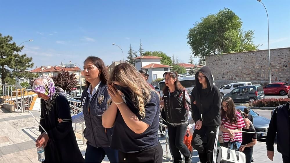 Manisa’da da Düğmeye Basıldı! 10 Milyarlık Bahis Şebekesine Darbe