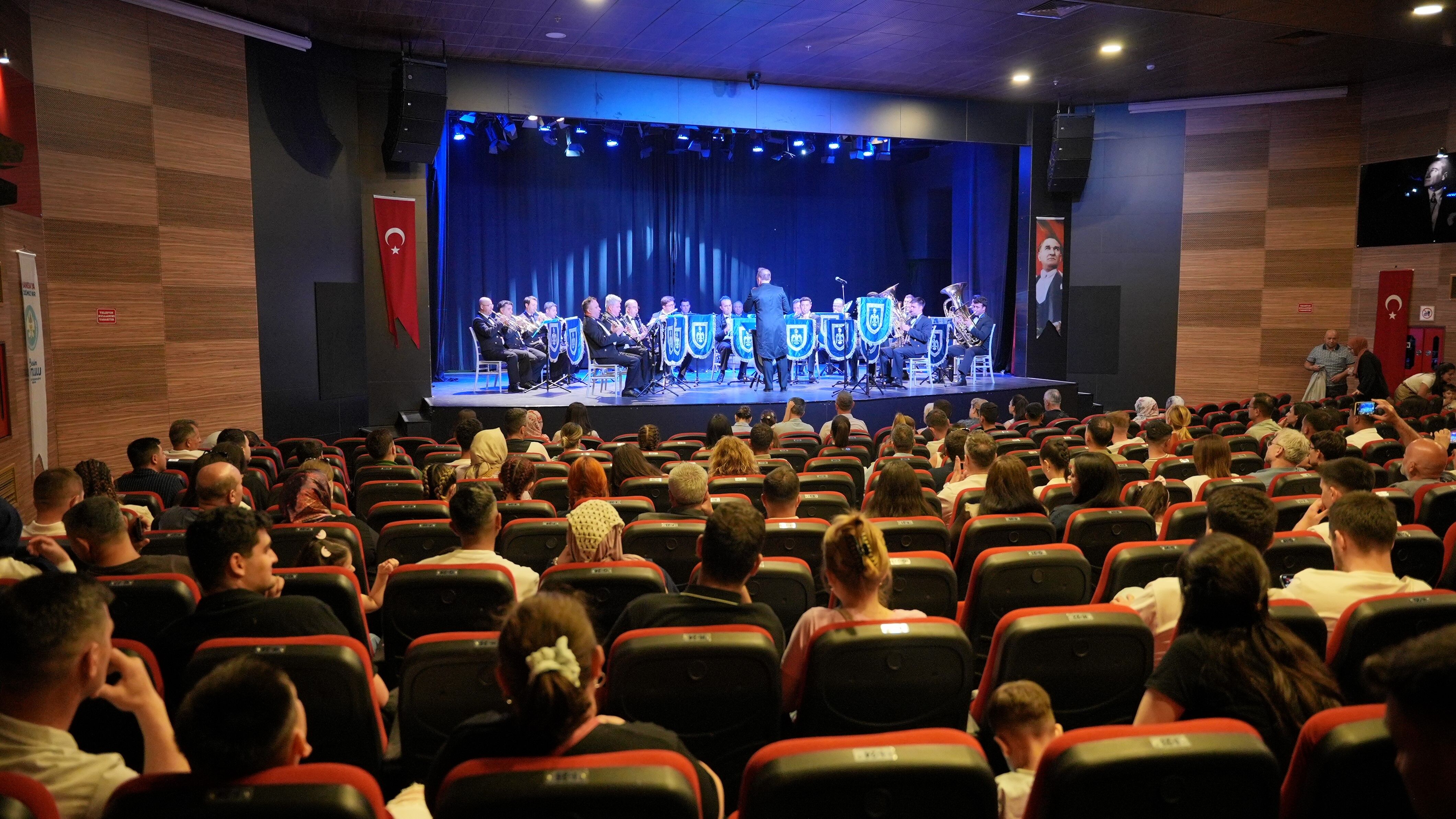 MANİSA’DA FESTİVAL COŞKUSU TÜM HIZIYLA SÜRÜYOR-1