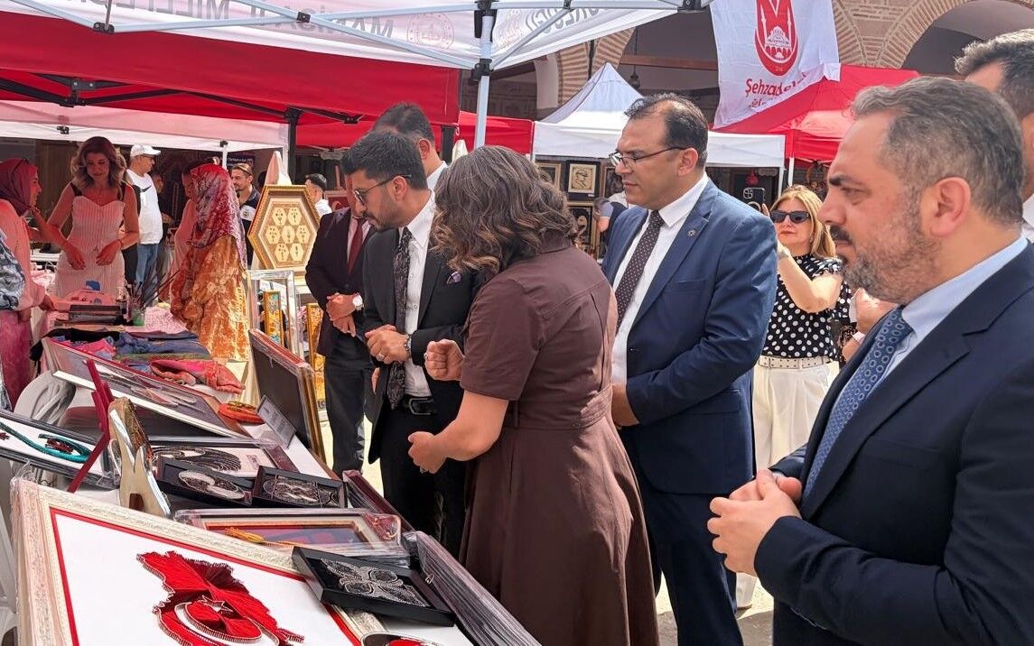 Şehzadeler Halk Eğitimi'nde emek dolu sergi-2