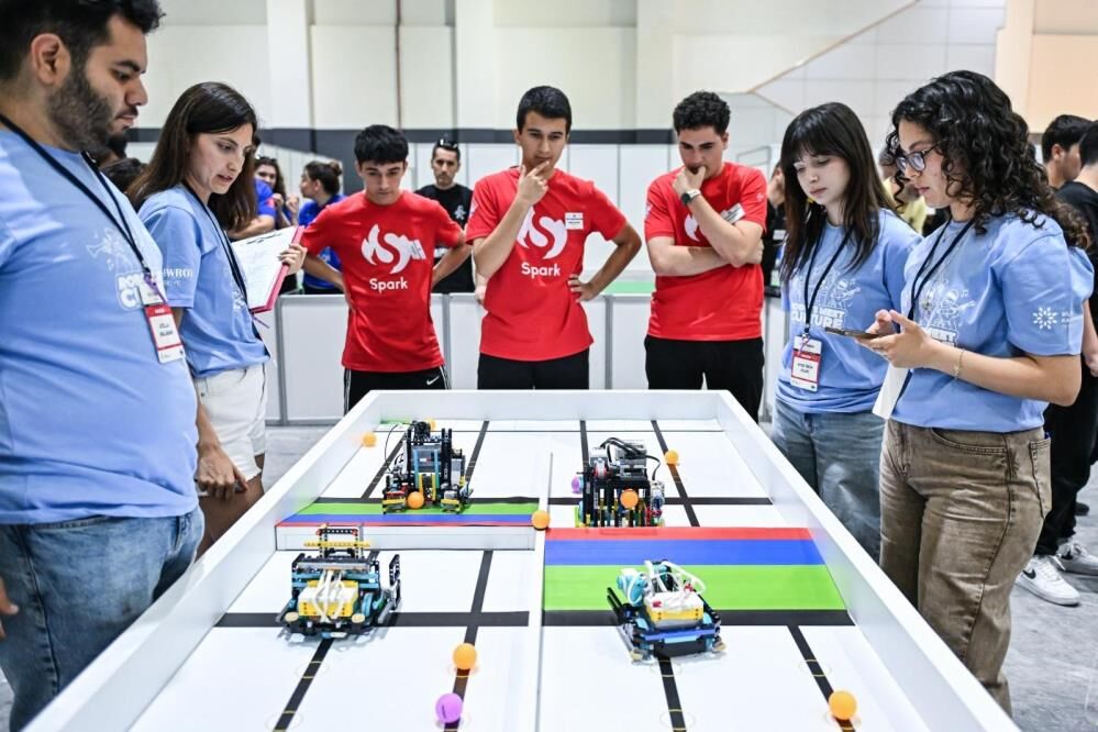 Dünya Robot Olimpiyatı’na Manisa Damgası: Genç Mucitlerimiz Zirvede!