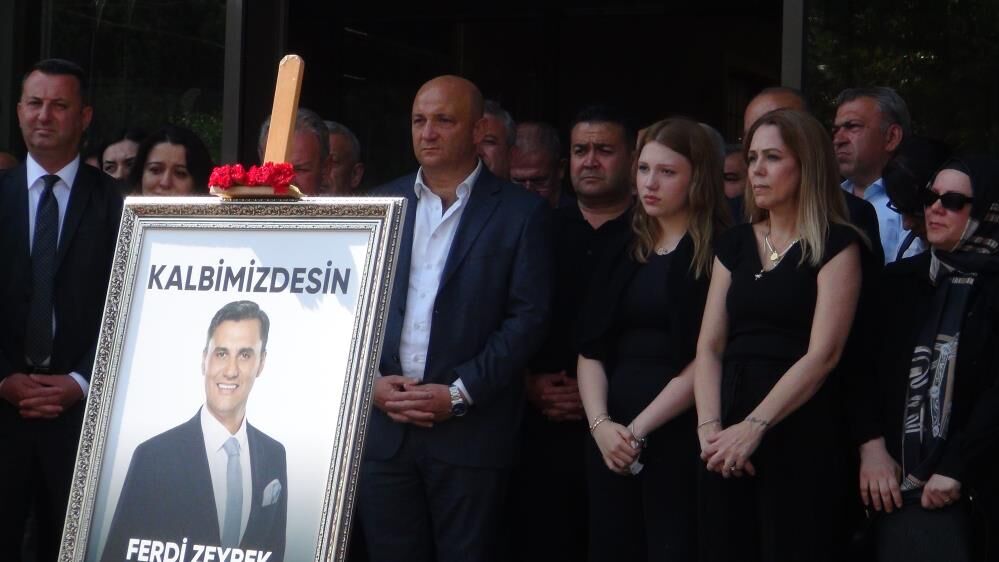Ferdi Zeyrek vefatının birinci yılında Manisa'da dualara anıldı!