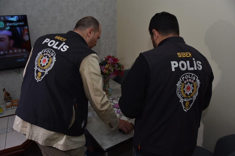 Manisa Dahil 19 İlde Eş Zamanlı Siber Operasyonu!-2