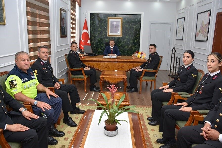 Salihli Kaymakamı Güldoğan, jandarma personelini ağırladı!