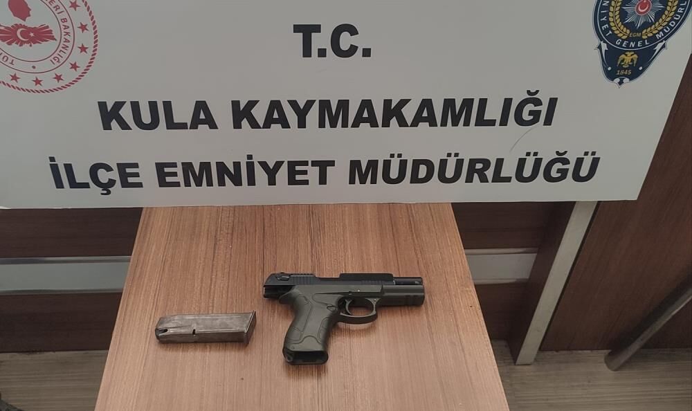 Manisa'da Kesinleşmiş Cezası Bulunan 5 Firari Cezaevine Gönderildi