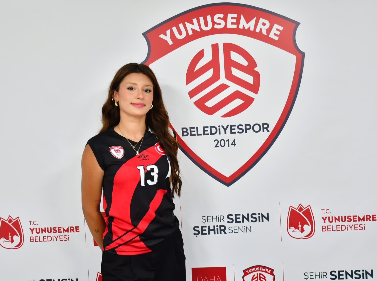 Yunusemre Belediyespor, Esennur Atay ile yola devam ediyor