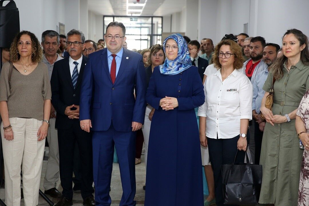 Manisa'da CBÜ'den dijital eğitim hamlesi-.2.2