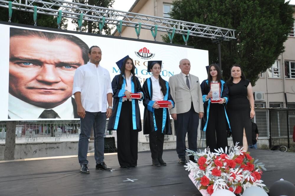 Salihli'de mezuniyet heyecanı!