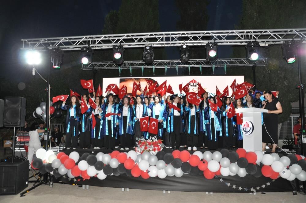 Salihli'de mezuniyet heyecanı!-1