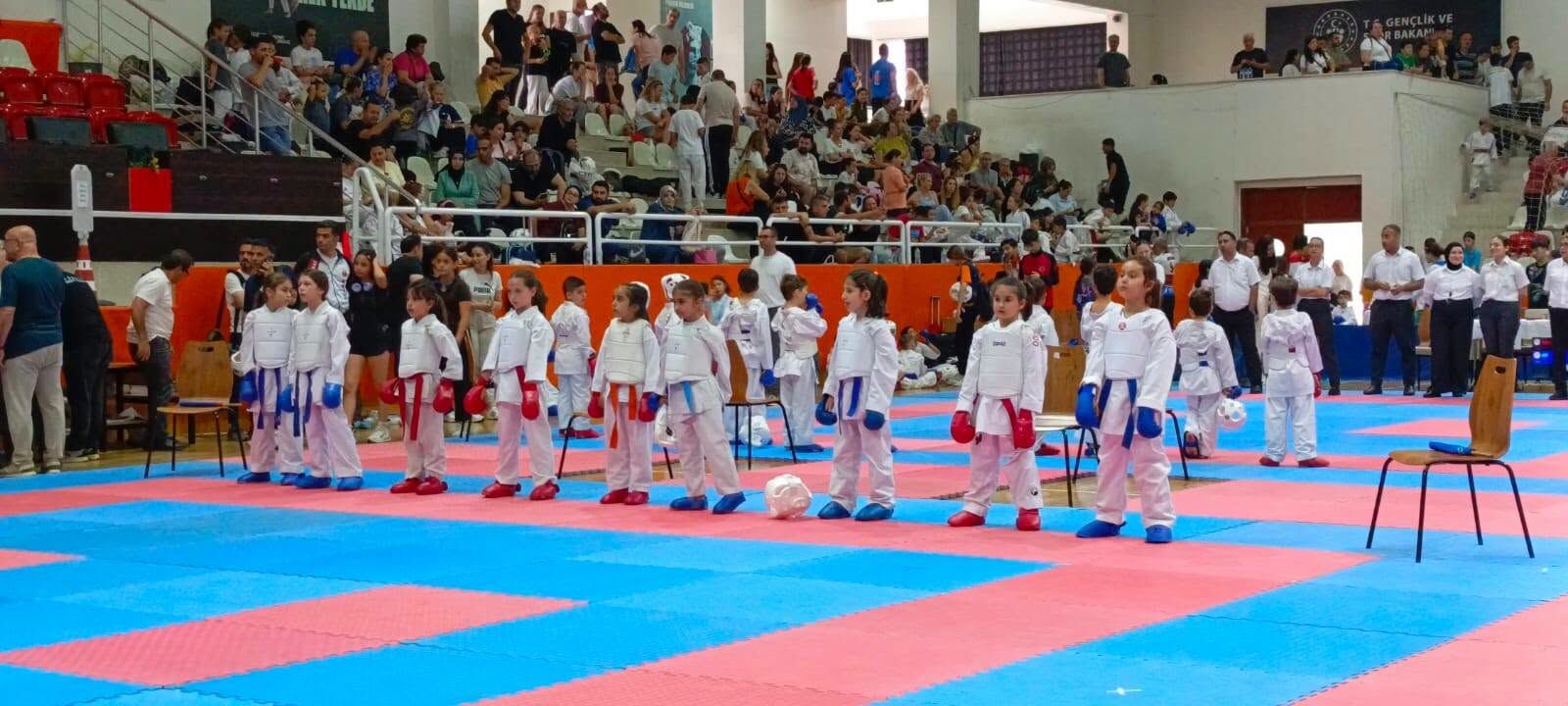Alaşehir Belediyespor'un Genç Yetenekleri İzmir'i Salladı! (2)