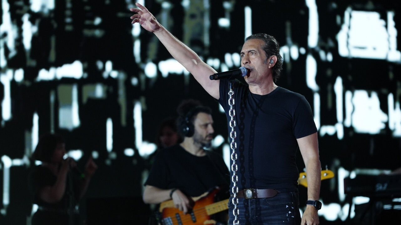 Anadolu Rock'un Kralı Manisalılara Muhteşem Bir Gece Yaşattı .1