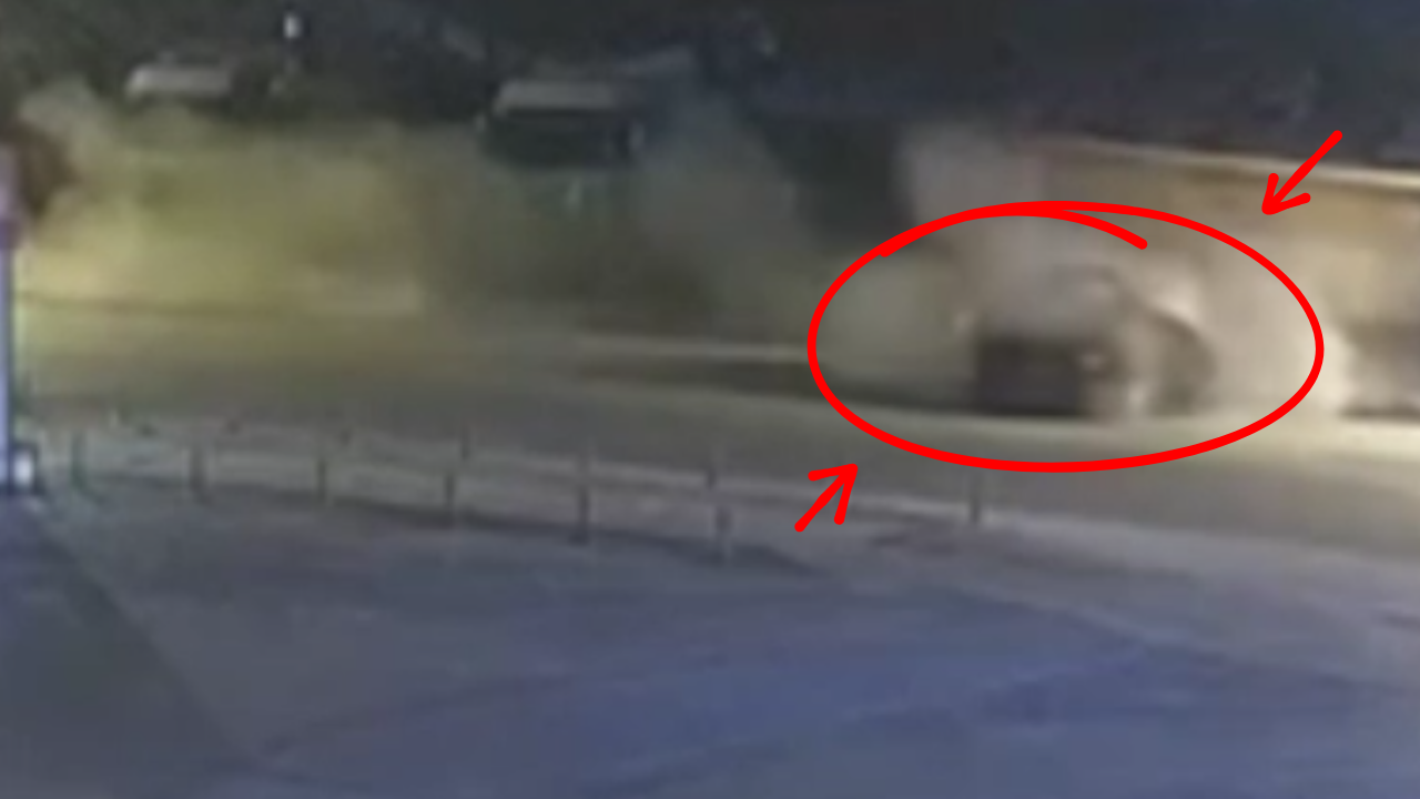 Ankara'da Otomobil Kamyone Çarptı 3 Ölü, 1 Ağır Yaralı (1)