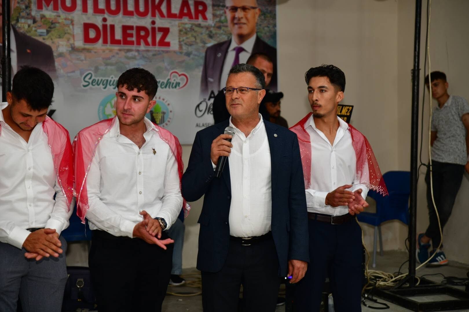 Başkan Öküzcüoğlu’ndan Anlamlı Ziyaret En Büyük Asker Bizim Asker (2)