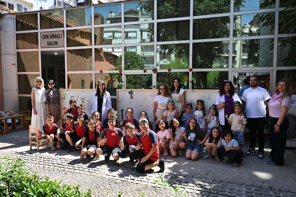 Manisa'da çevre için çizdiler, geleceğe mesaj verdiler-1