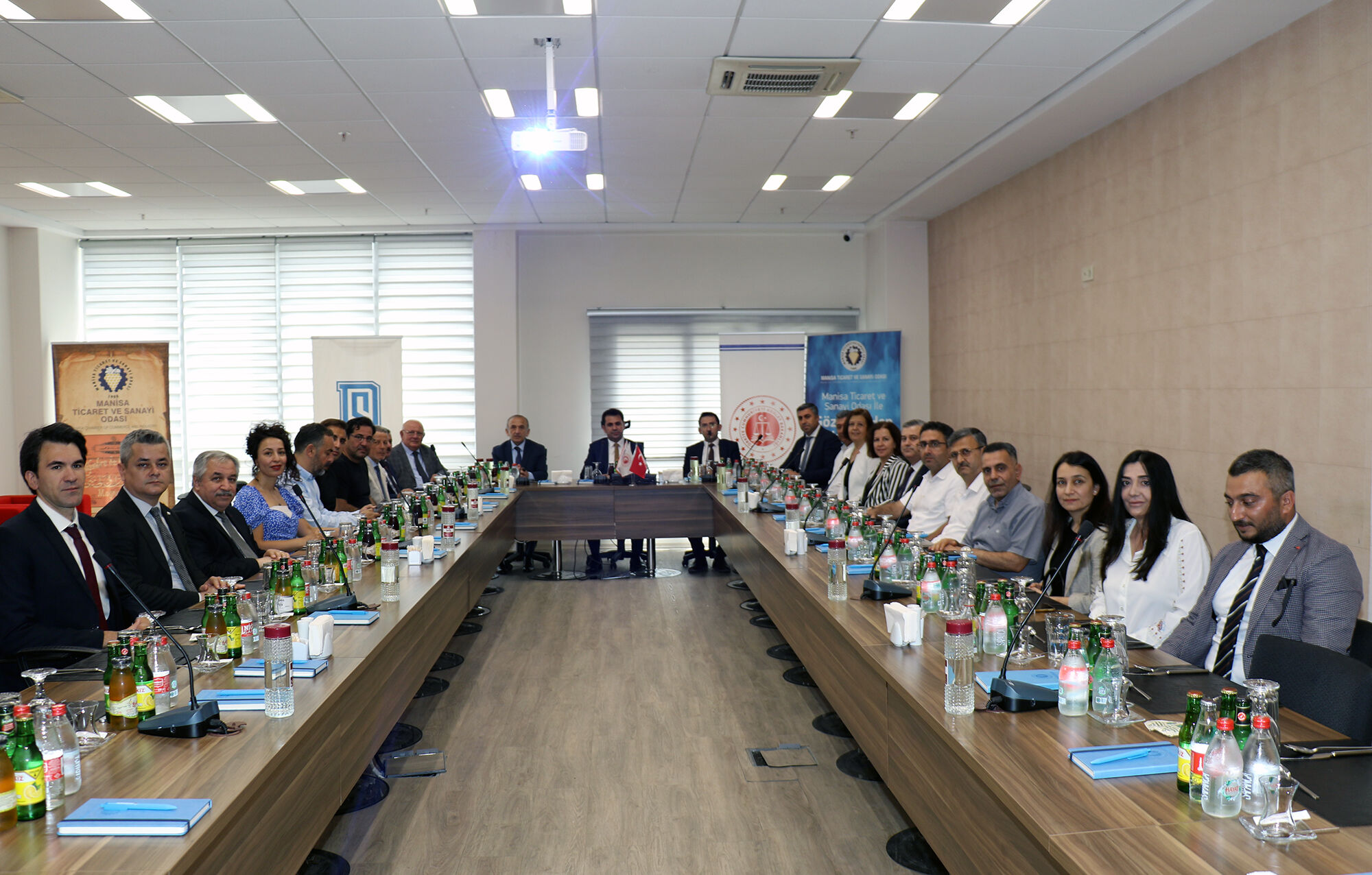 Manisa'da eski hükümlülere 2.5 milyon TL'lik destek-.3.2