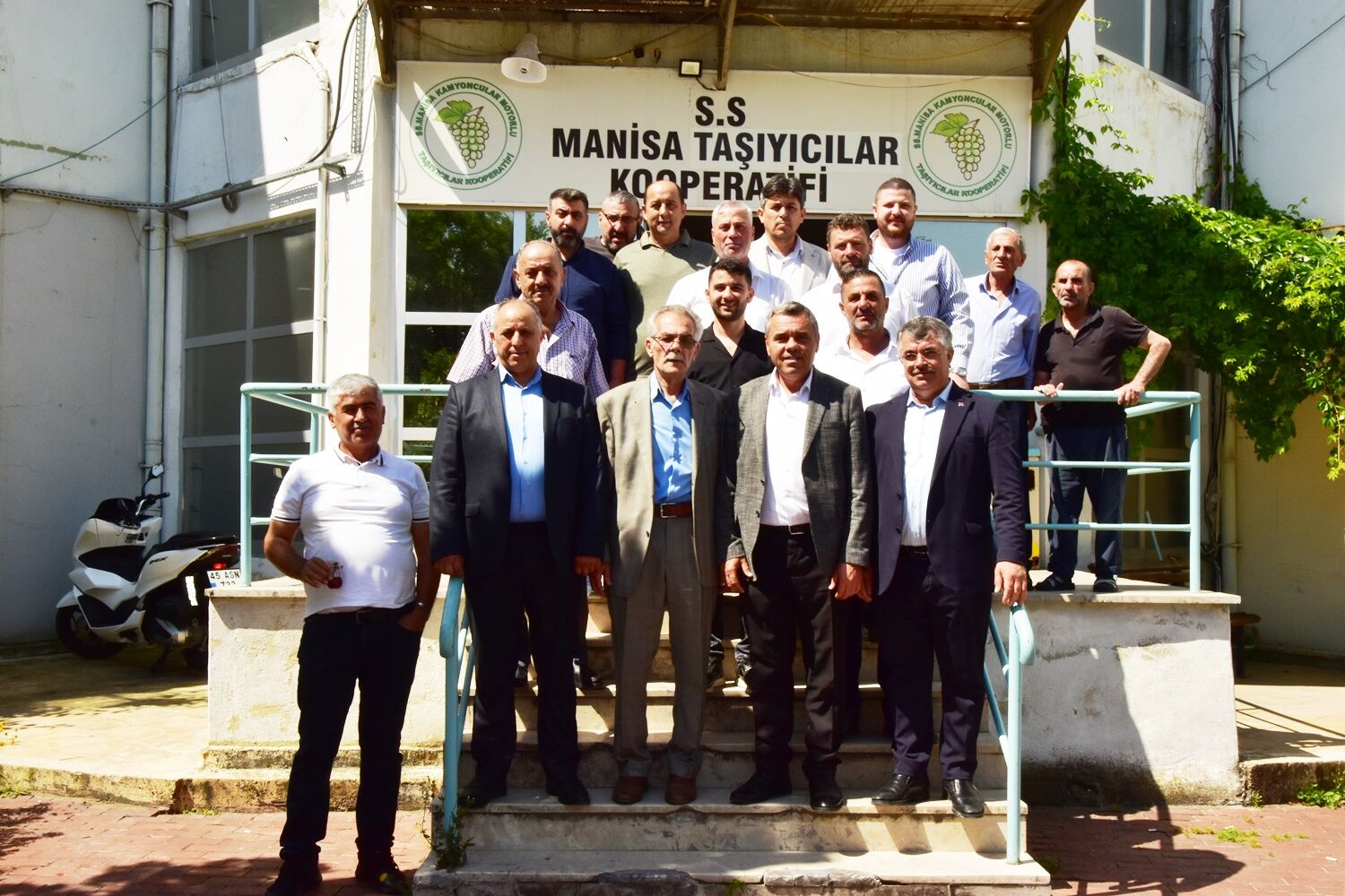 Kamyoncu Esnafi Sorunlari Masaya Yatirildi!! (2)