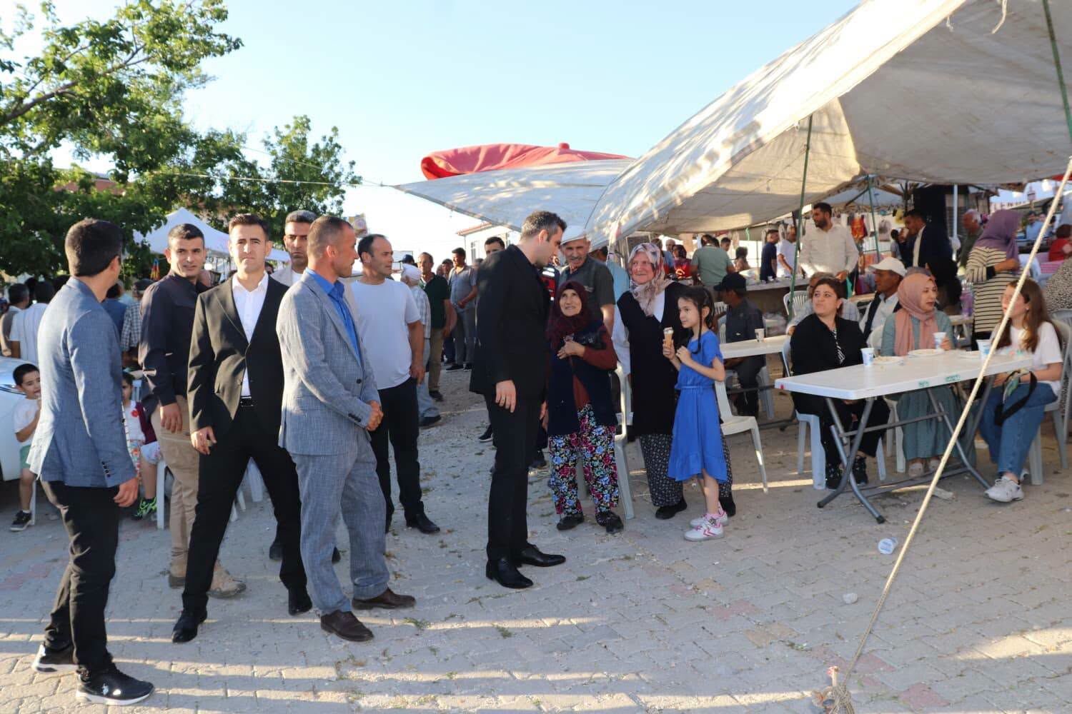 Kaymakam Yıldız Manisa'da Kiraz Festivaline Katıldı (5)