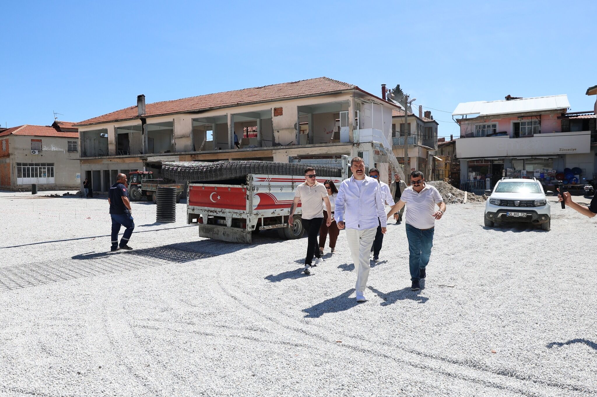 Kula'da Dev Dönüşüm Hem Esnafa Hem Turizme Can Suyu (1)