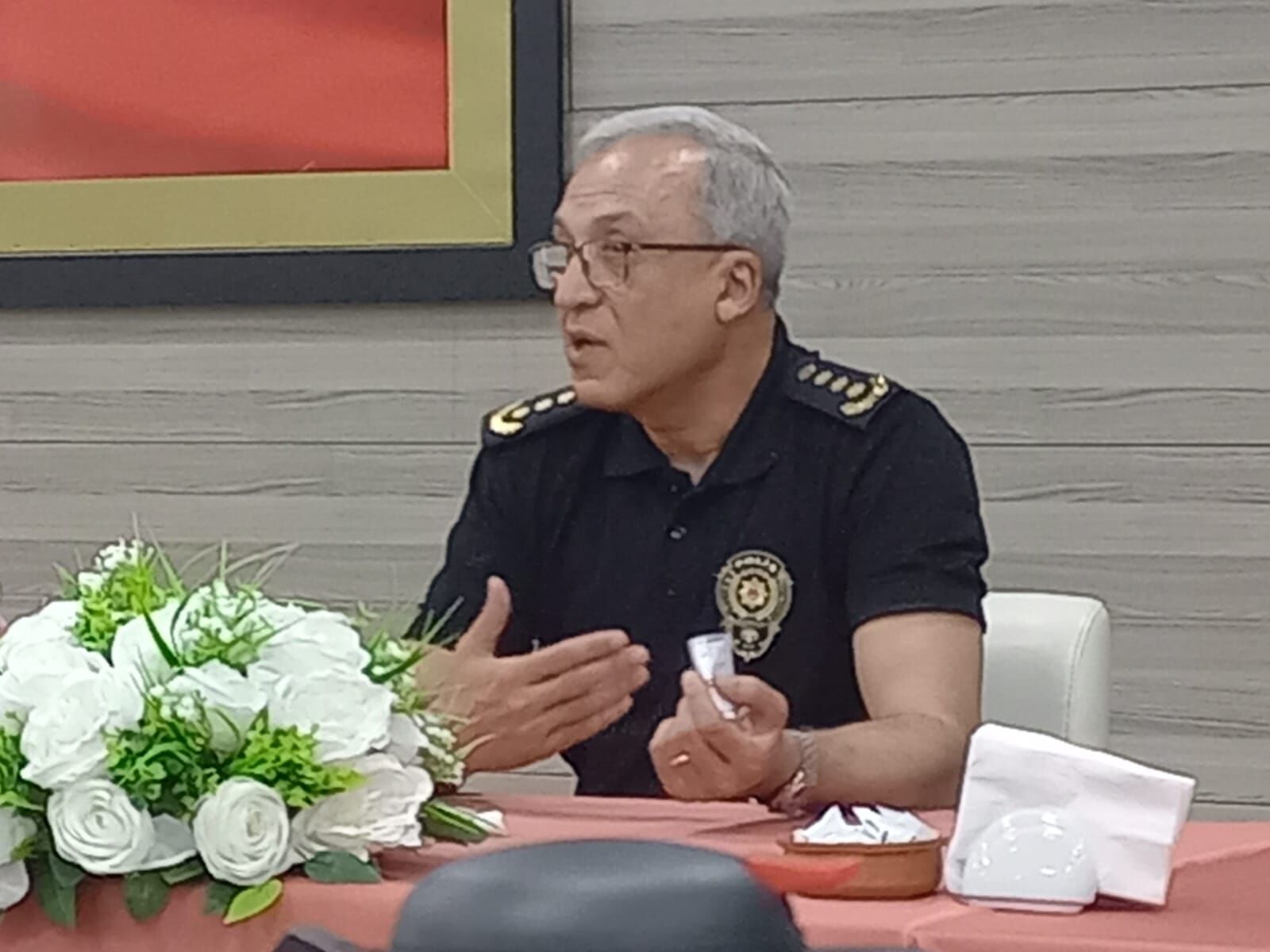 Manisa Emniyet Müdürü Adnan Karayel Manisa Basınıyla Polis Evinde Tanisma Yemeğinde Bukisstu (9)