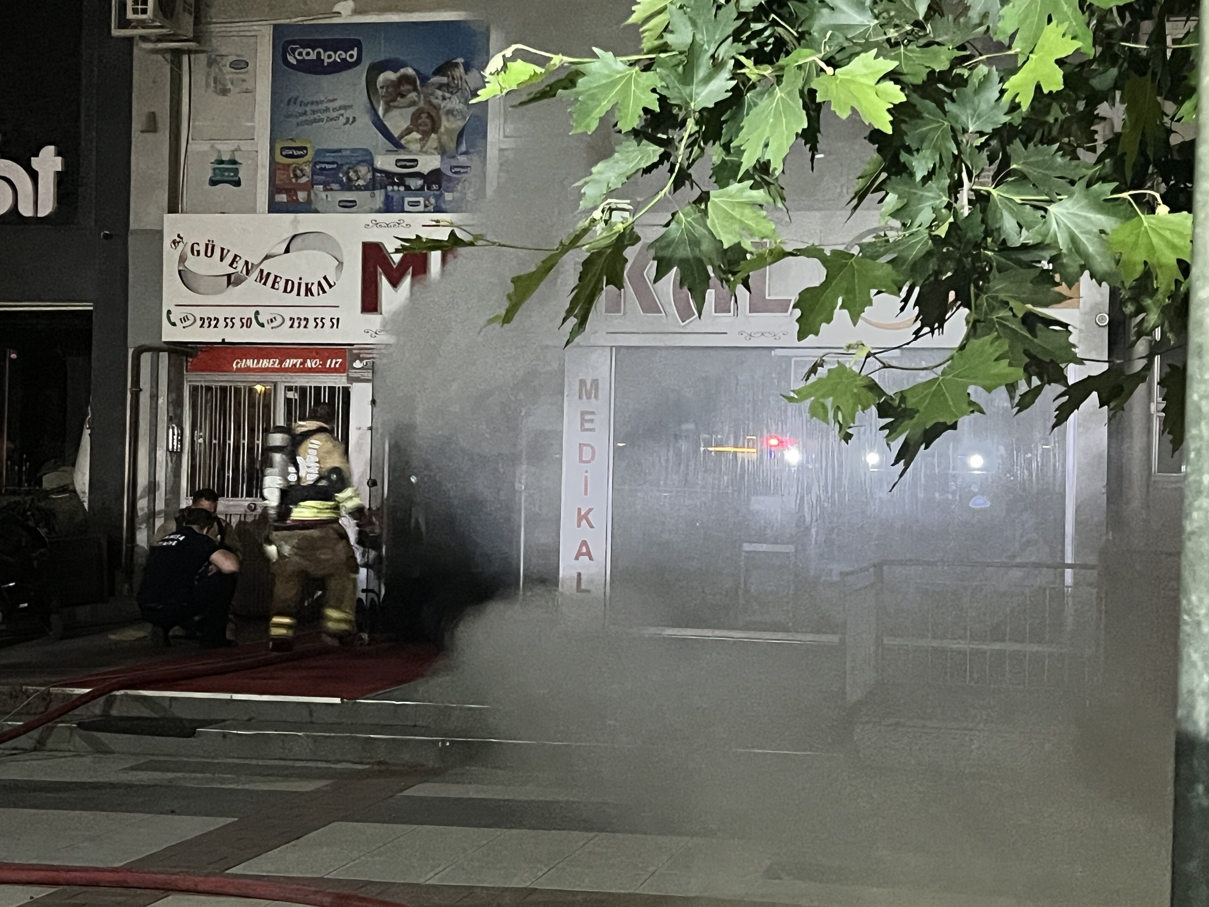 Manisa'da Iş Yeri Yangını! (1)