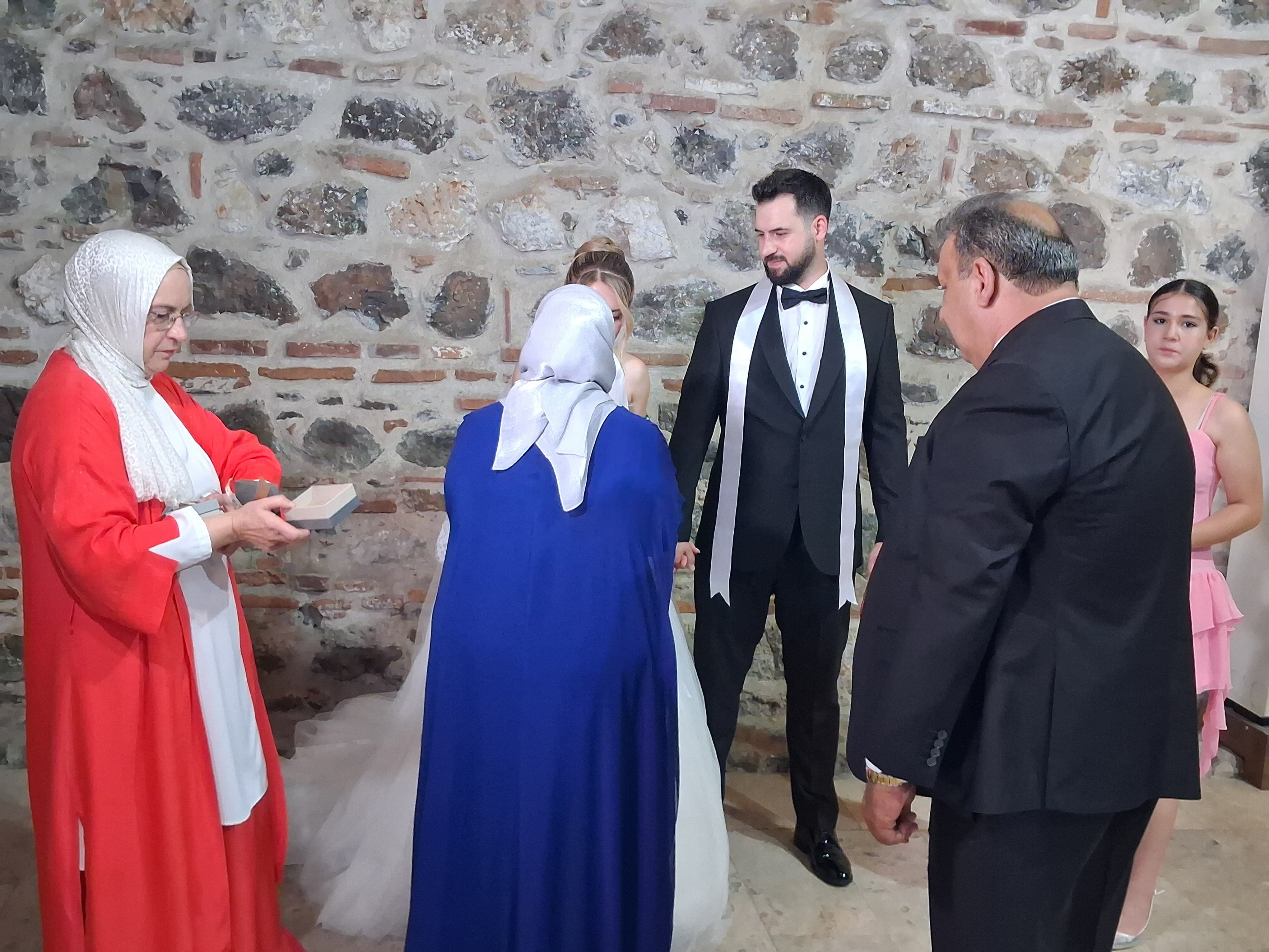 Manisa’da Siyaset Ve Cemiyet Dünyasını Buluşturan Nikah! (1)