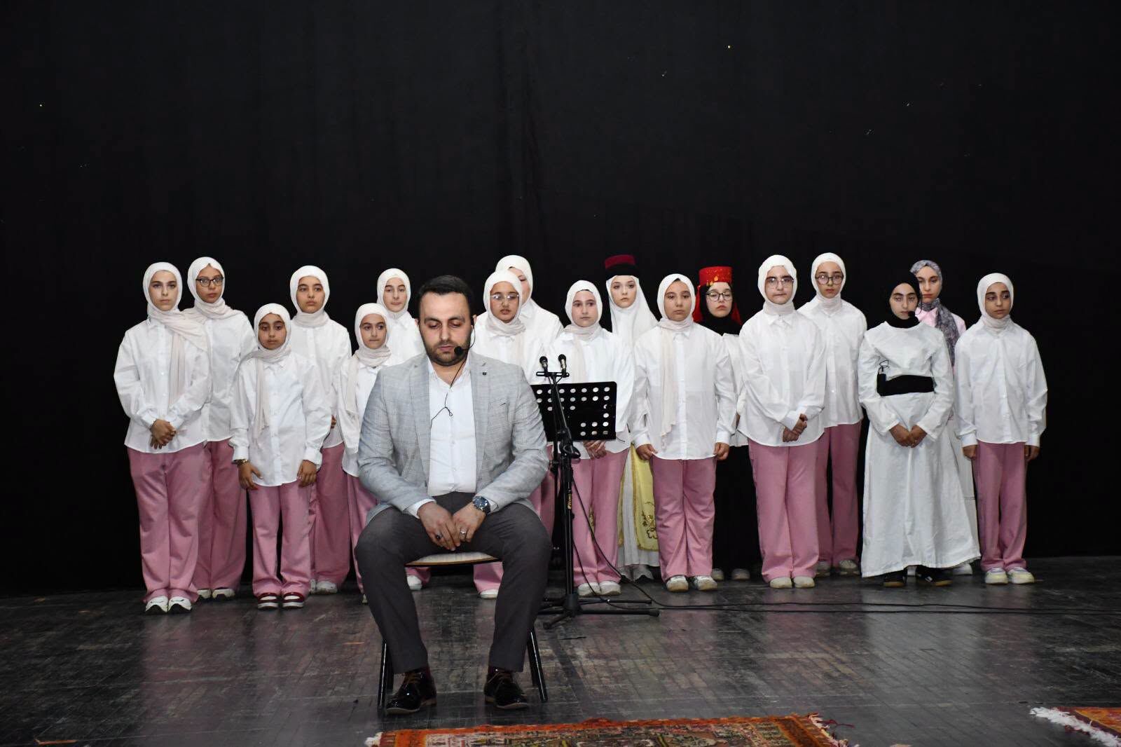 Salihli'de Sada Programı Yıl Sonu Etkinliği Coşkuyla Gerçekleştirildi (7)