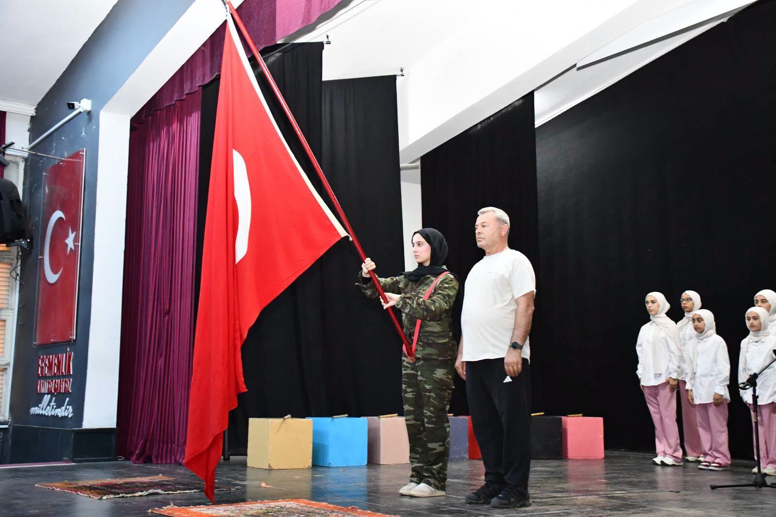 Salihli'de Sada Programı Yıl Sonu Etkinliği Coşkuyla Gerçekleştirildi (8)