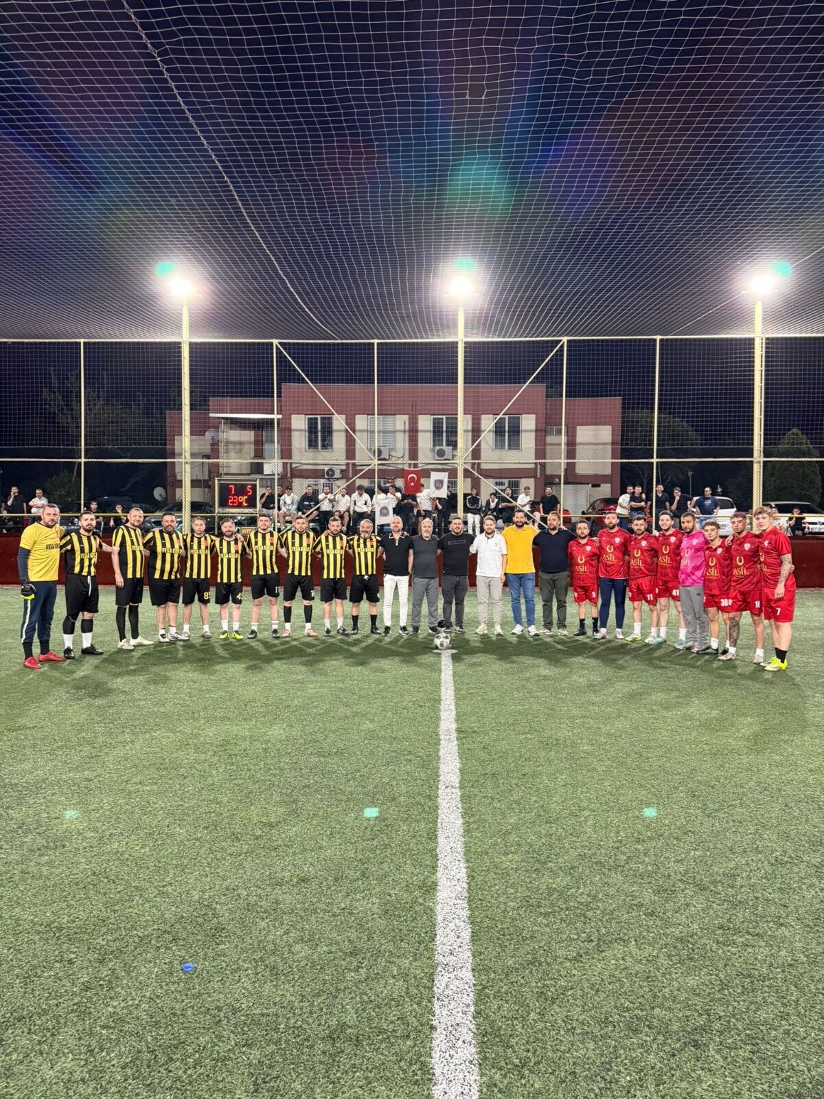 Manisa’da kuyumcular sahaya indi, şampiyon Has FK oldu!