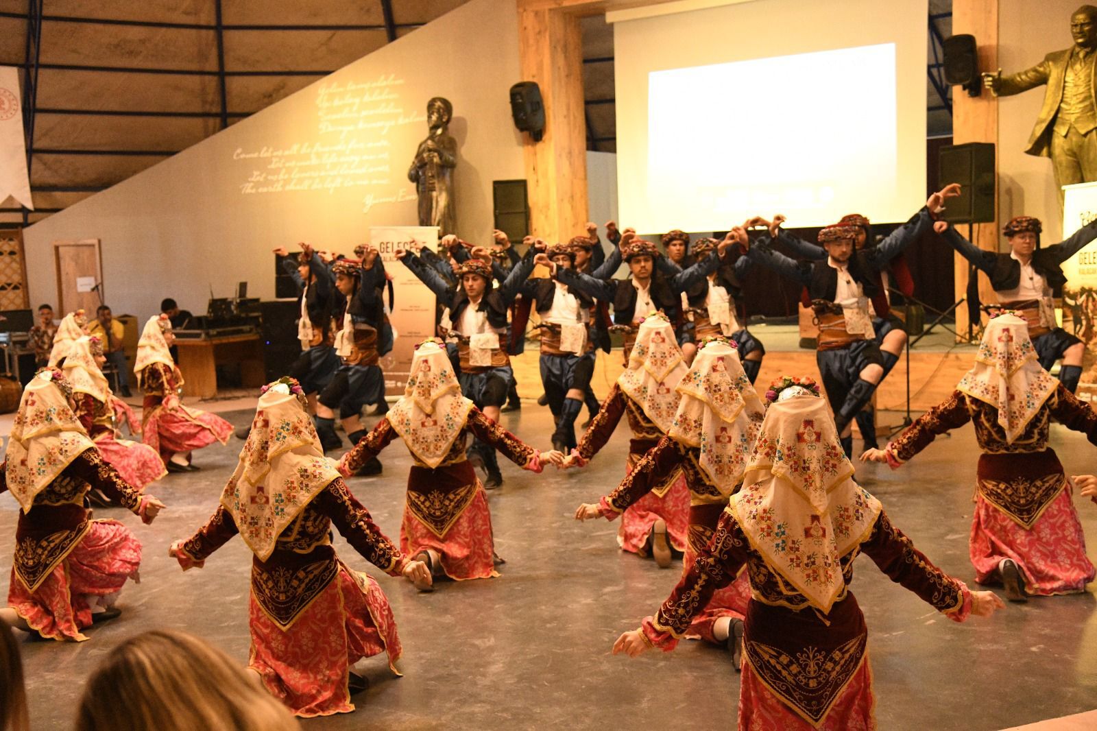Zeybek kültürü Manisa'da yaşatıldı-2