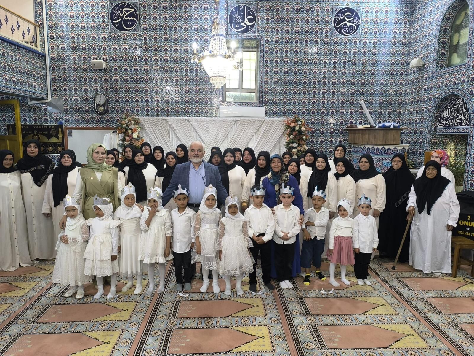 Kırkağaç’ta kadınlar ve çocuklar Kur’an eğitimini tamamladı