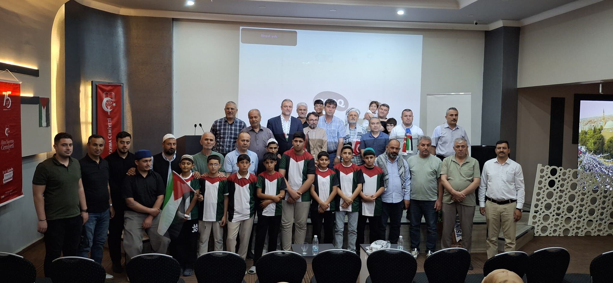 Manisa’da “Sumud İzlenimleri Söyleşisi” yoğun ilgi gördü-2
