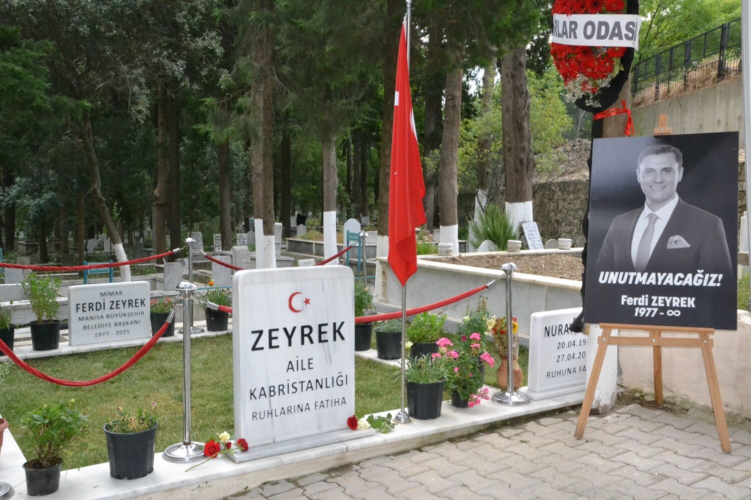 Mimarlar Odası’ndan Ferdi Zeyrek için anma:“Manisa’nın belleğinde silinmez izler bıraktı”-3