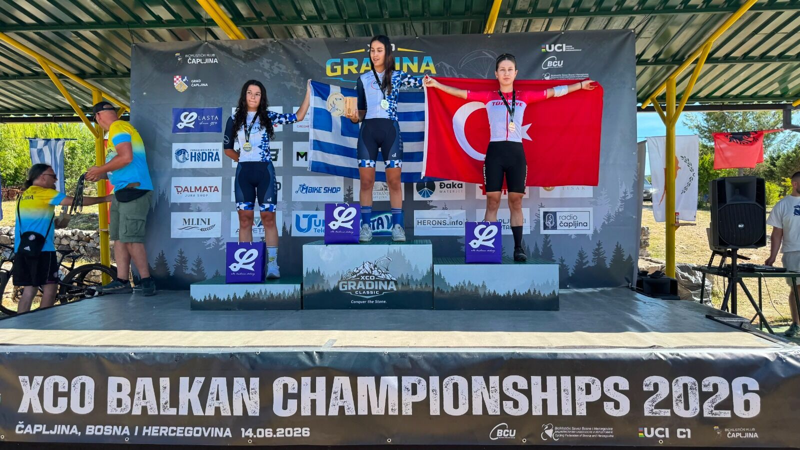 Düşmesine Rağmen Pes Etmedi: Nazife Tuncel Balkan İkincisi Oldu-1