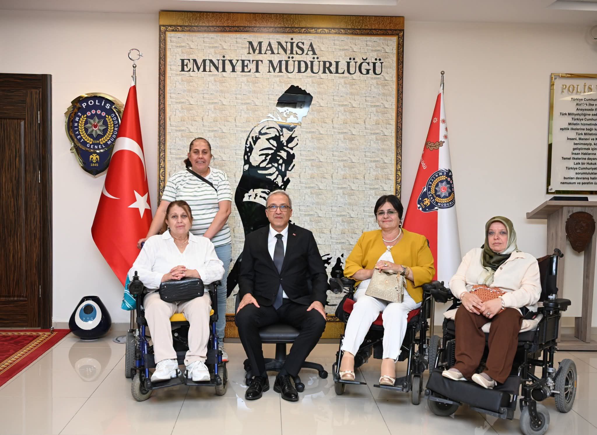 manisa'da alkışlanacak hareket-.1
