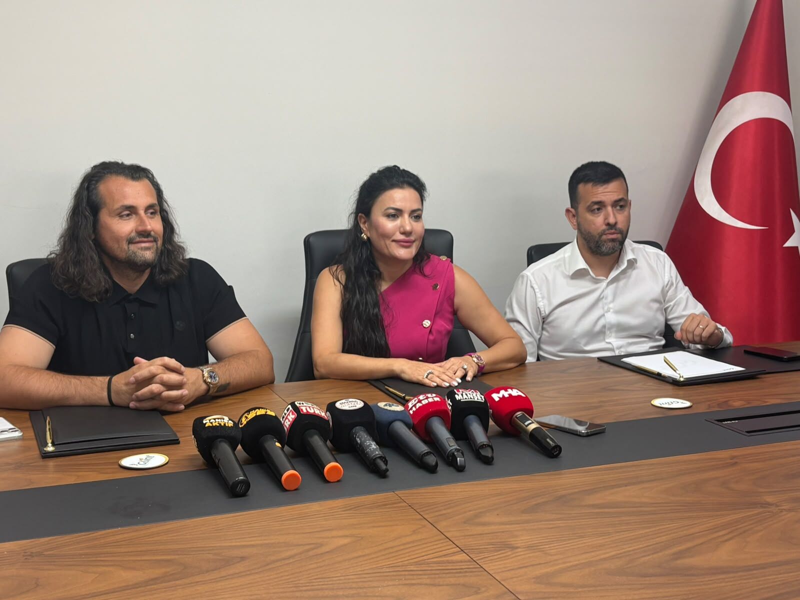 Glint'ten Manisa Baskete destek çağrsı 