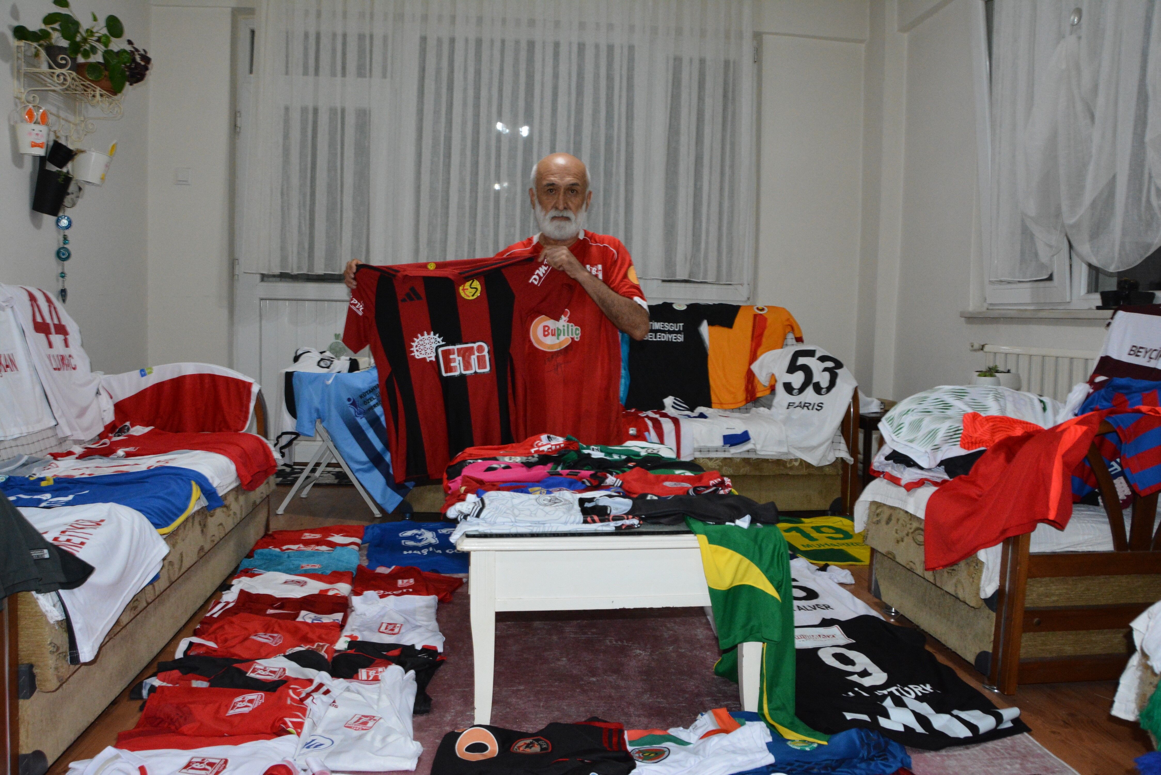 300 Formalık Koleksiyonu Dikkat Çekiyo (3)