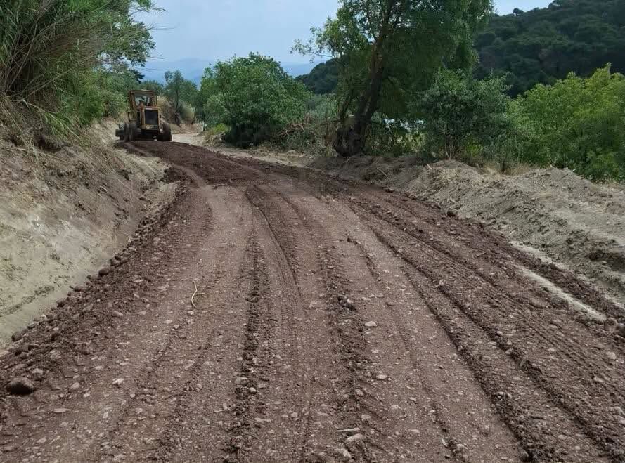 Manisa'da kırsal mahalleye yol yatırımı-2