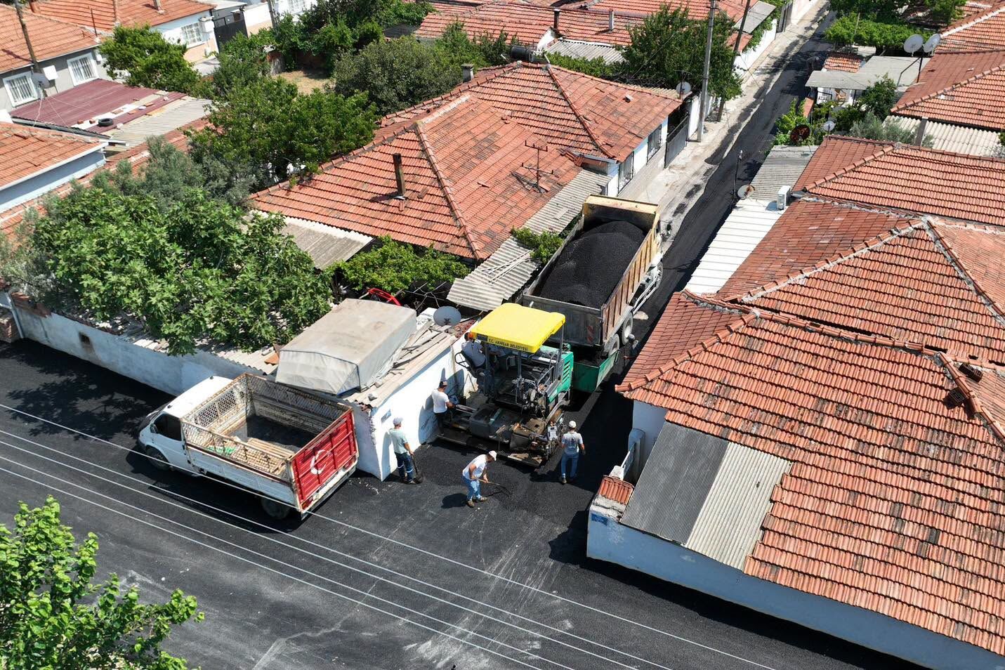 Akhisar’da modern yol çalışmaları devam ediyor-1