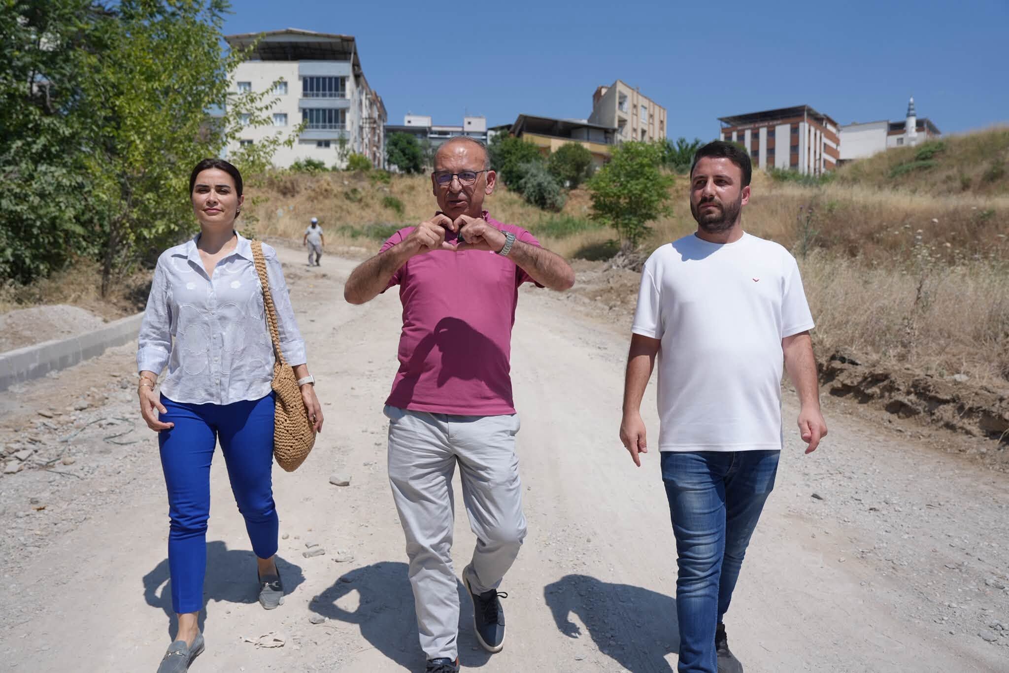 Turgutlu'nun yol yenileme çalışmaları hız kesmiyor-1