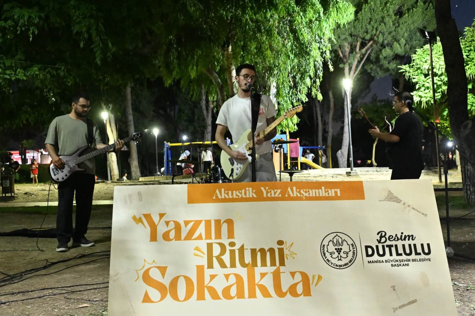 Manisa’da “Akustik Yaz Akşamları”na yoğun İilgi-2