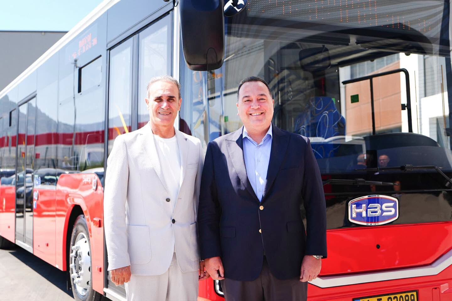 Manisa'da toplu taşıma filosuna 15 yeni otobüs eklendi!