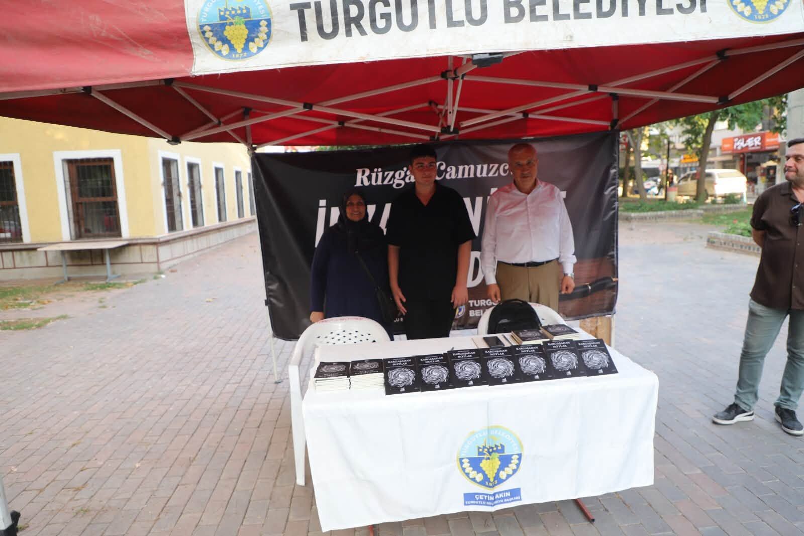 Turgutlulu genç yazar okurlarıyla buluştu-1