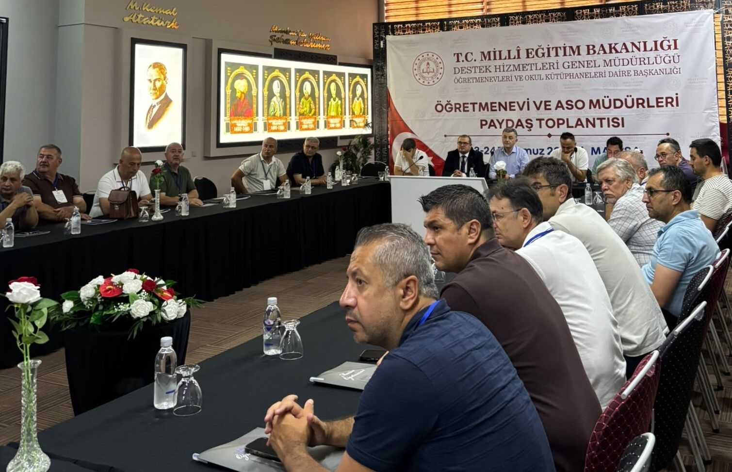 8 Ilin Yöneticileri Manisa'da Buluştu! (4)