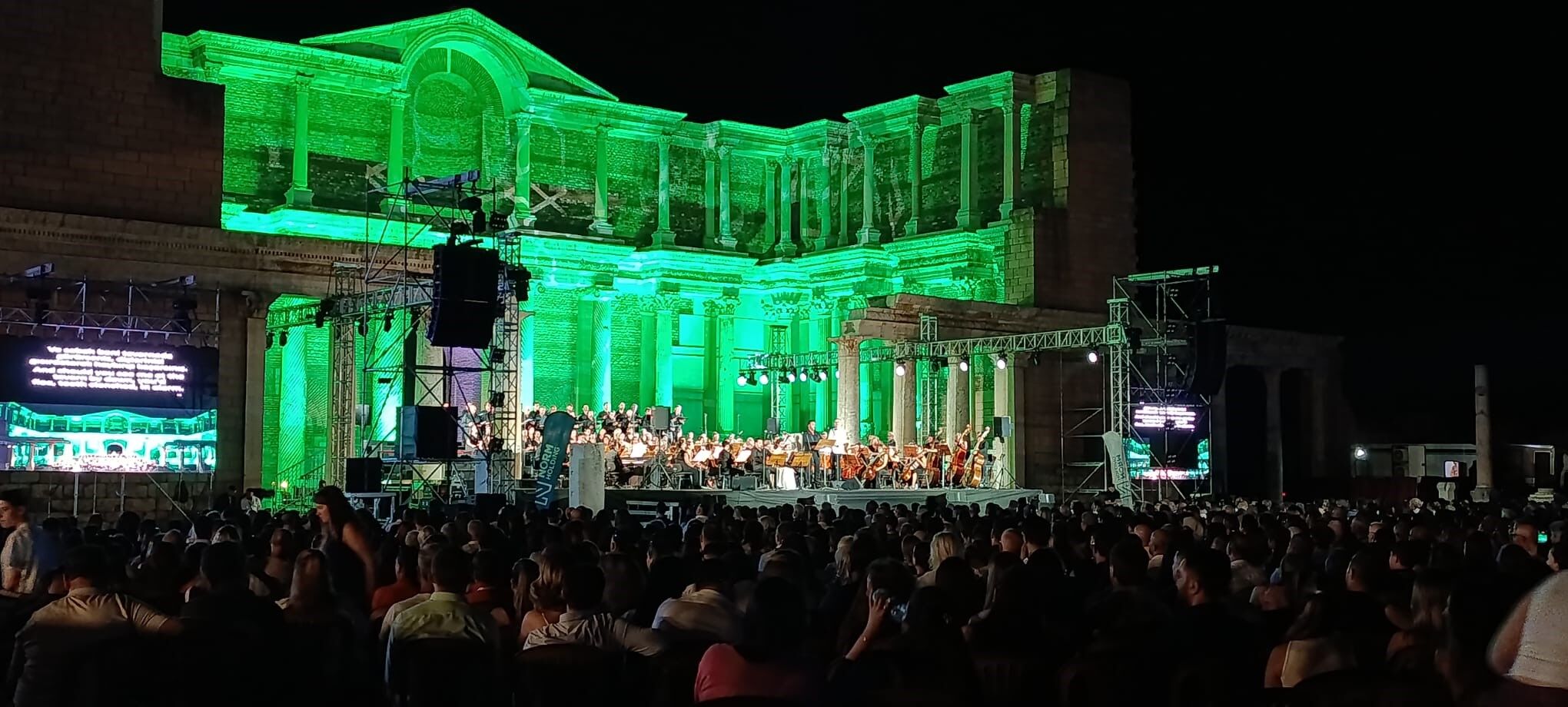 Manisa'da tarihi gece: 'Carmina Burana' Sardes'i büyüledi!