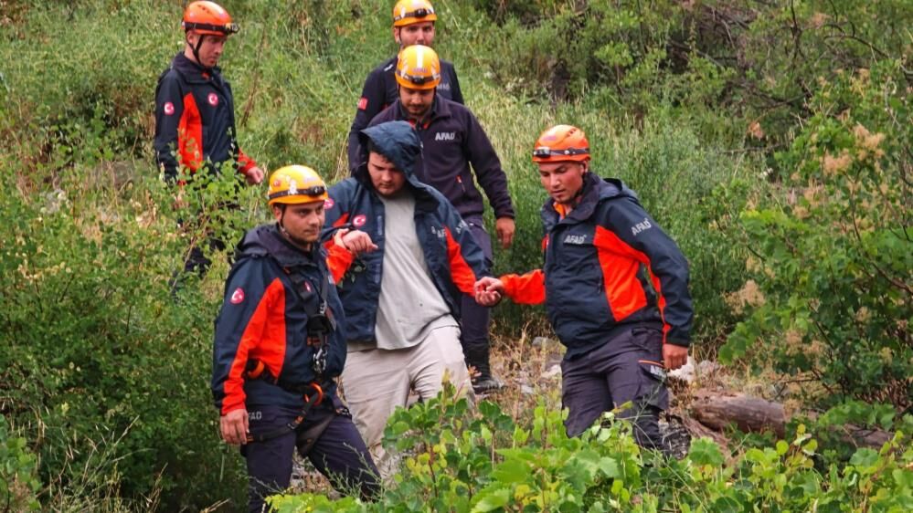 Manisalı Genç Erzurum’da Dağda Mahsur Kaldı