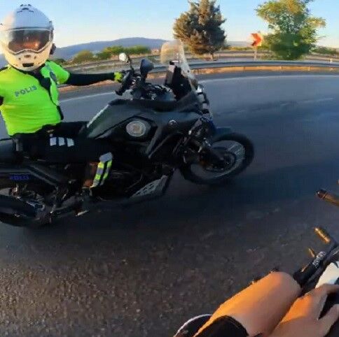 Polisten Kaçan Motosikletliye Rekor Ceza: O Anlar Kask Kamerasında!