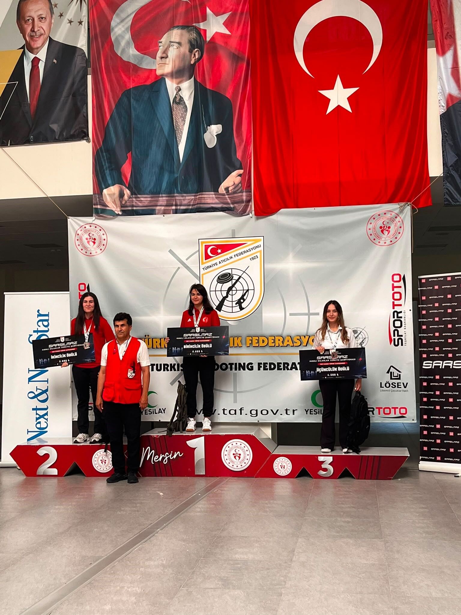 Manisalı sporculardan tarihi başarı