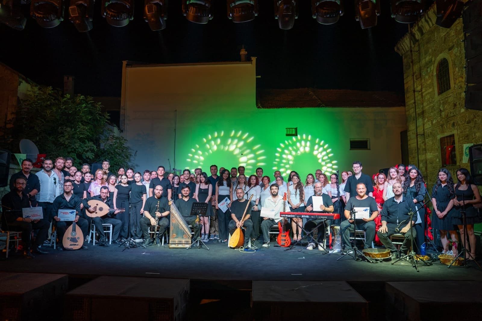 Manisa’da genç sanatçılardan unutulmaz performans