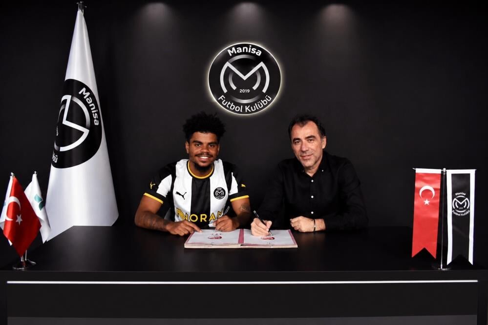Manisa FK’dan Gövde Gösterisi: Yeni Sezon Öncesi 5 İmza Birden!